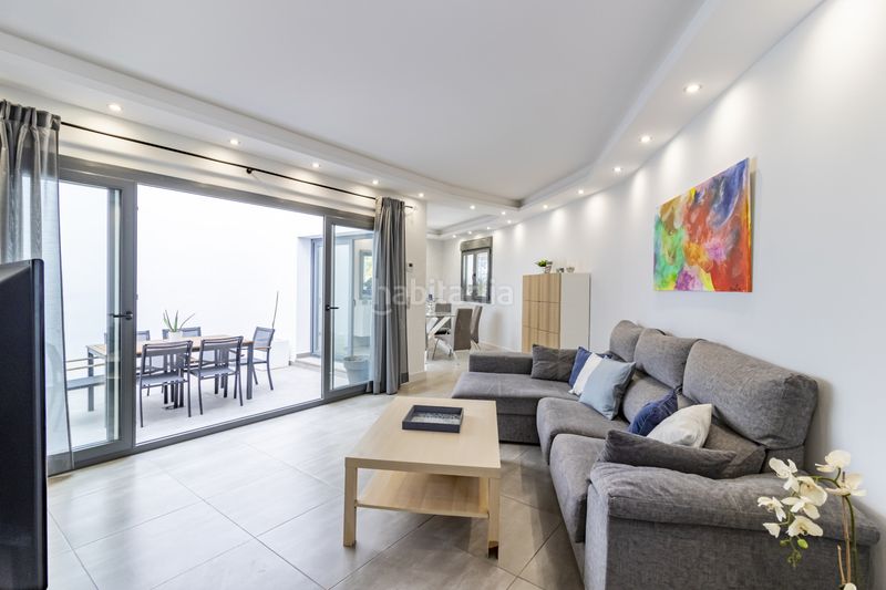 Foto f045f3b7-4a1b-41c8-8ba3-45270d2509e5. Casa aparellada amb aparcament piscina a San Pedro de Alcántara Pueblo Marbella