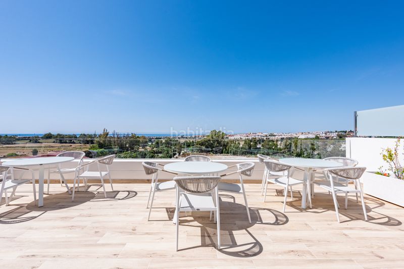 Foto 80aaf822-c669-465e-895e-7557fbfe1f81. Apartament amb aparcament piscina a Nueva Andalucía centro Marbella