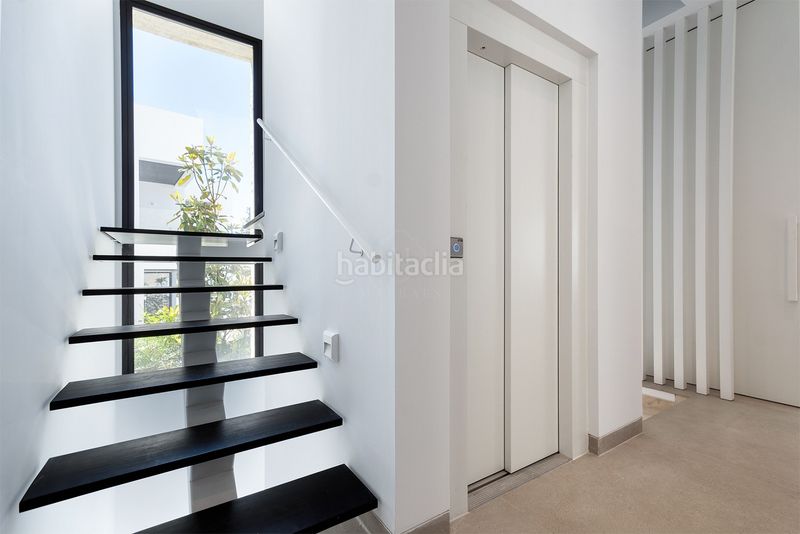 Foto 1d9b9895-8b44-48cc-b6f2-23fc7044c9e5. Casa en Puente Romano Marbella
