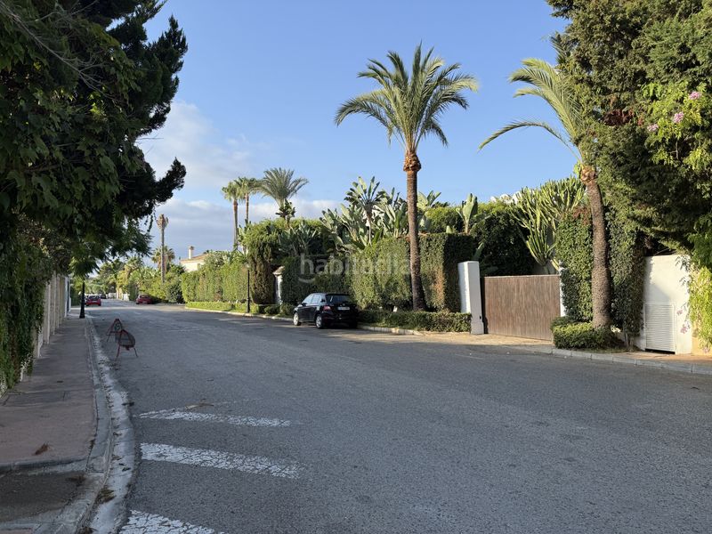 Foto ab98bdfb-b2b4-48d4-b10b-fd55ab273ce0. Àtic amb calefacció aparcament piscina a Guadalmina Baja Marbella