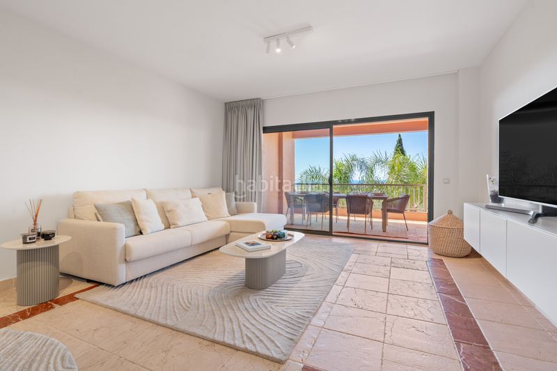 Foto 532d9446-7e58-4f3c-aeb1-f604082f7741. Apartament amb aparcament piscina a Los Flamingos Benahavís