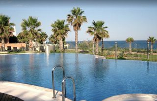Appartement à Mar azul 2. Exclusivo apartamento de lujo en primera línea de playa en mar a