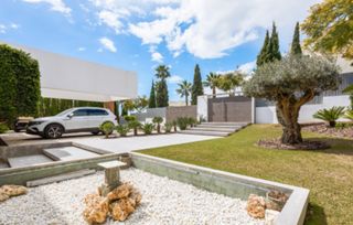 Casa in Los Flamingos. Excepcional villa contemporánea de 5 dormitorios con vistas pano