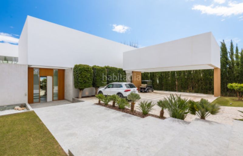 Foto a32bcd9c-a0b9-433f-9a15-fc859f4114d3. Casa amb aparcament piscina a Los Flamingos Benahavís