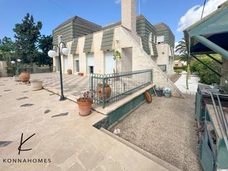 Chalet en Rincón Bajo. Chalet de lujo en  benidorm  5 suites, piscina privada y eleganc