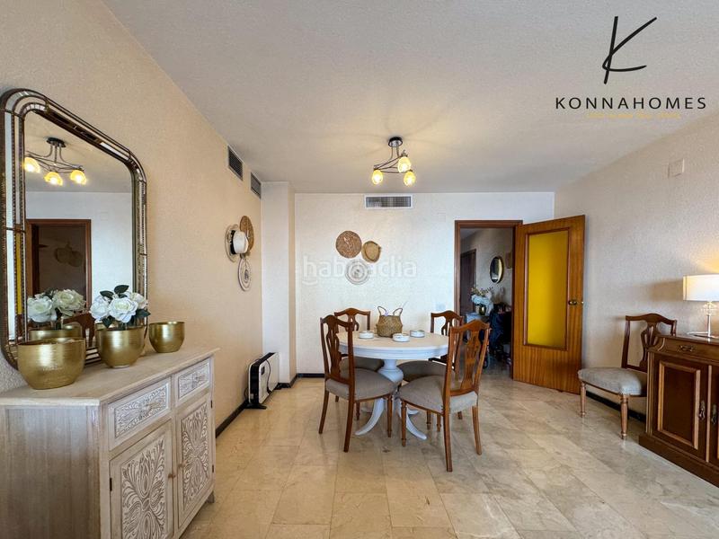 Foto f6bcdc44-9974-487a-b6d5-e5a11343d321. Appartamento con riscaldamento parcheggio piscina in Benidorm