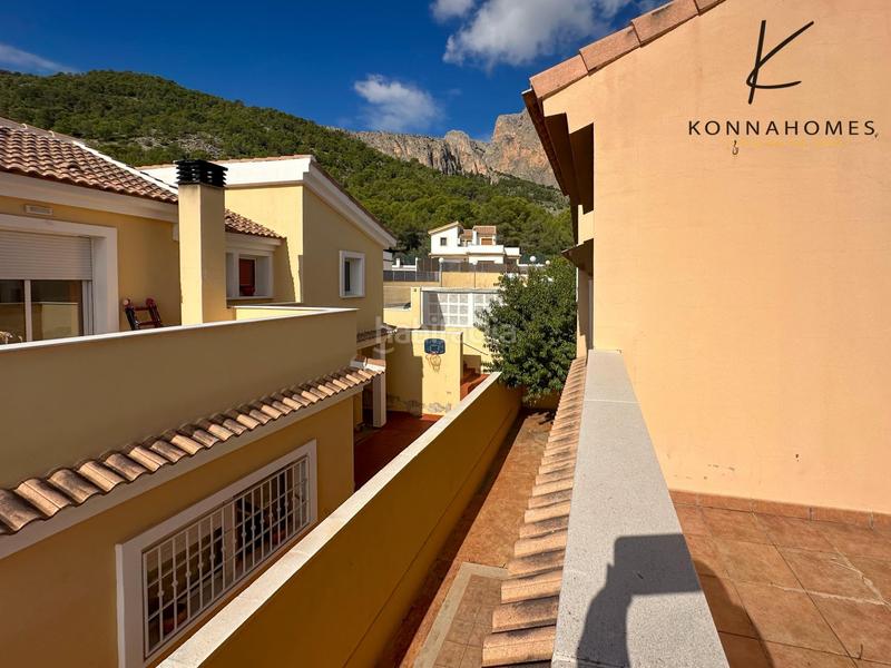 Foto 66f4aaa7-8aaf-4887-837f-b5b737d606a0. Casa con parcheggio piscina in Polop