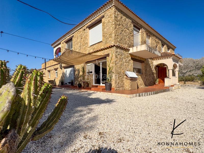 Foto 25fe1e70-cd77-4473-85be-caeb035ec7d3. Chalet avec parking dans Finestrat pueblo Finestrat