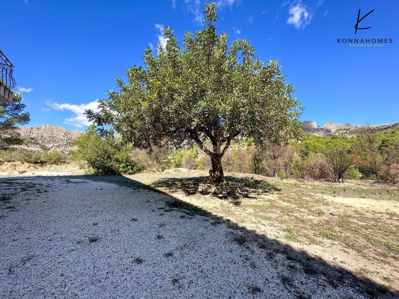 Foto 39087e4a-3c4f-4c45-8d26-3a767fbaf43e. Chalet avec parking dans Finestrat pueblo Finestrat