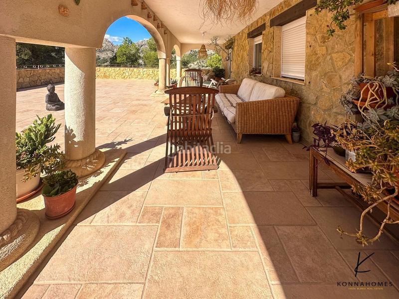 Foto a62288c2-59e1-43dd-9896-2f1e5bb6482f. Chalet avec parking dans Finestrat pueblo Finestrat