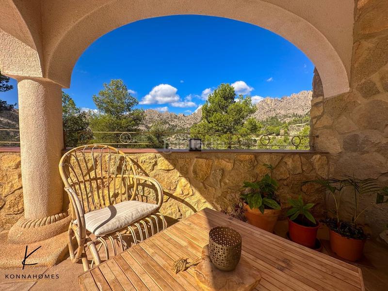 Foto d0819c5c-870f-45b6-8163-b084ba6157a2. Chalet avec parking dans Finestrat pueblo Finestrat