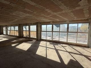 Locale commerciale in Estación - Universidad. Local comercial de 850 metros en zona estaciónuniversitat