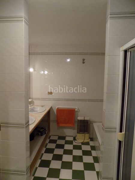 Foto 0a883f70-4814-4f35-bf08-559700fa8c4d. Edificio in Casco Histórico Castellón de la Plana