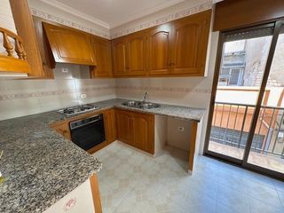 Casa a Casco Antiguo-Darremur. Casa en almassora con cinco dormitorios y garaje