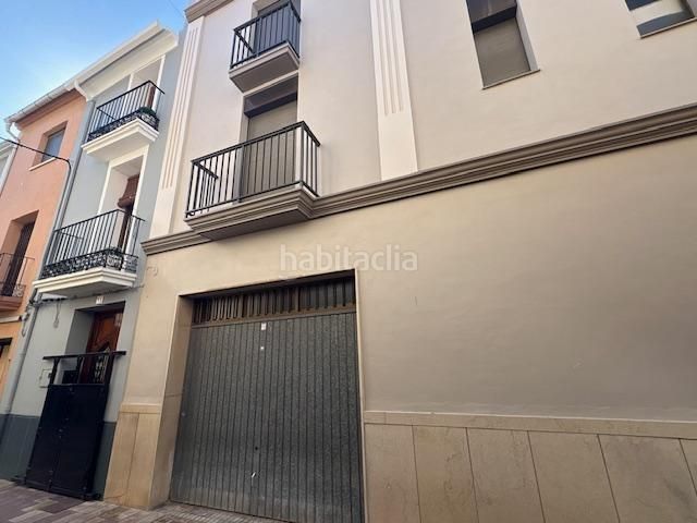 Foto 266239bb-d88d-40a3-9319-6e0d031a29a4. Casa amb aparcament a Casco Antiguo-Darremur Almazora / Almassora