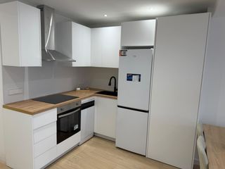 Casa a Centro. Casa totalmente reformada y amueblada junto a la playa mayor de