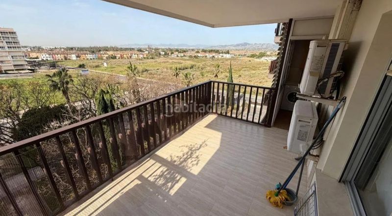 Foto bc0bb0fe-942c-438c-b8cc-e015ce39113f. Apartament amb aparcament piscina a La Curva Benicasim / Benicàssim