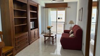 Miete Studiowohnung in Plaza Illes Columbretes. Piso de un dormitorio con garaje junto a maría rosa molas en cas