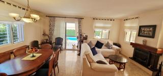 Chalet à Els Terrers. Villa individual con piscina privada en playa els terrers  benic