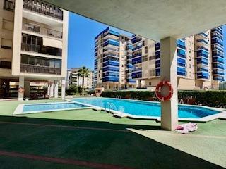 Apartament a La Curva. Apartamento en benicàssim de tres dormitorios, gran terraza, tra