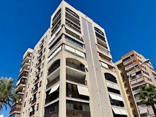 Appartement en La Curva. Apartamento en benicssim de tres dormitorios, gran terraza, tra