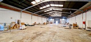Nau industrial a Estadio Castalia. Venta de nave industrial de 855 m  polígono activo y bien conect