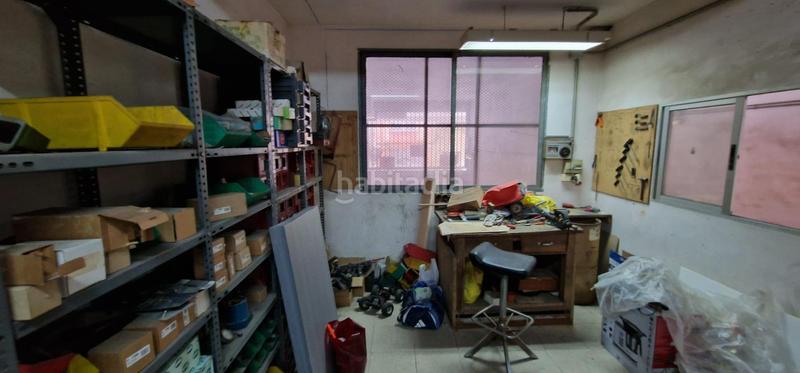 Foto 3e5e0dfb-bcea-4ba3-bda8-f32a80bced25. Local comercial local con muchas posibilidades en Castellón de la Plana