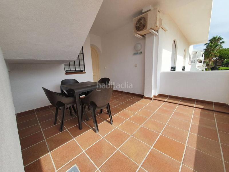 Foto c8b10d93-baa7-4cc1-b11b-3f67fb7736fd. Rent flat in La Barrosa Chiclana de la Frontera