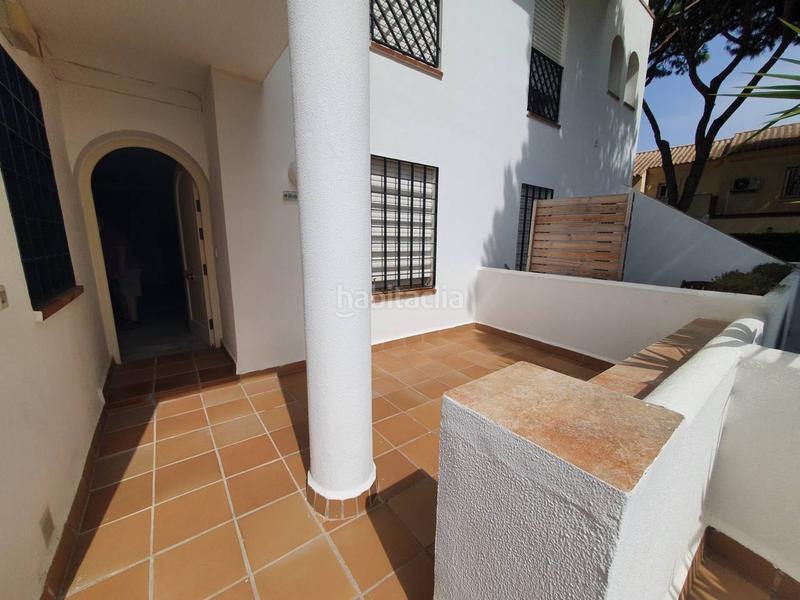 Foto 3f38da6a-c5be-43f2-a55b-8c21052c0d5f. Rent flat in La Barrosa Chiclana de la Frontera