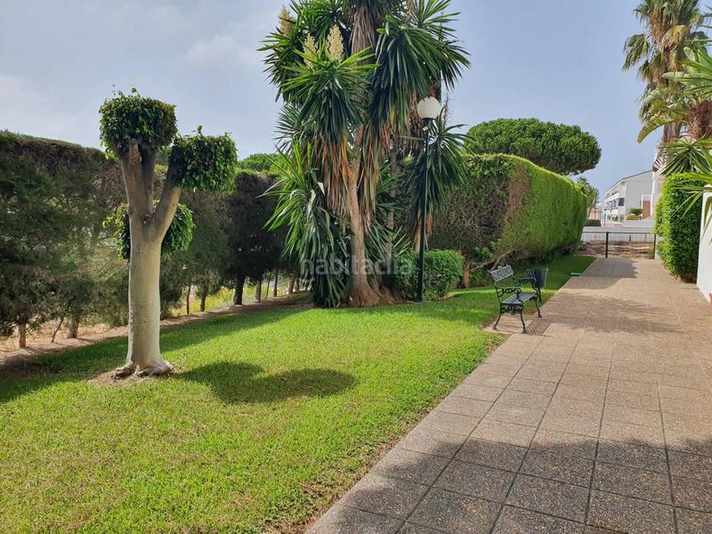 Foto f8dd5cb1-0b67-42e5-af15-7c4c053d1b8c. Rent flat in La Barrosa Chiclana de la Frontera