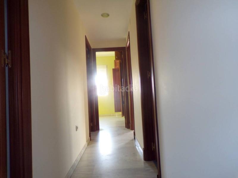 Foto 3c4b710a-c03f-46ac-b224-5ff6006c0f1b. Location appartement avec parking piscine dans El Altillo Jerez de la Frontera