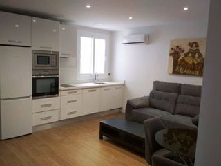 Rent Flat in Divina Pastora - La Yeguada. Fantástico apartamento en pleno centro.