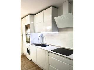 Location Appartement à Ronda del Estero. Alquiler de vivienda habitual piso en san fernando, el carmen