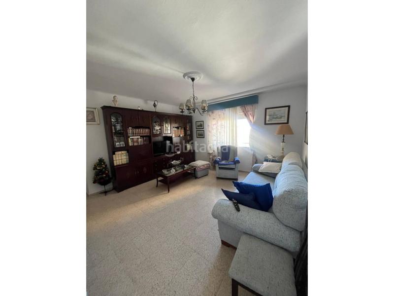 Foto ead563c1-b3b5-42cb-ad98-7c5d85cbac1f. Piso  en cadiz, en avenida de la sanidad publica en Cádiz