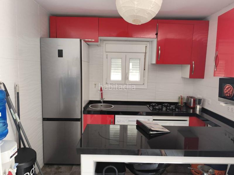 Foto d40d98dd-d283-485e-8b7a-e52bc7f34d08. Rent house in Núcleo urbano Chiclana de la Frontera