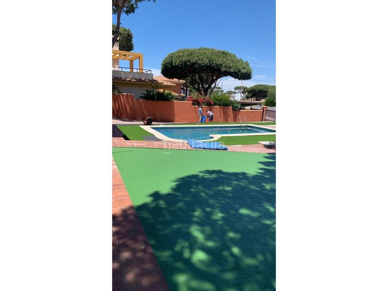 Foto 9fd145e6-2d57-4d82-9552-b8cdbbfe4af8. Xalet amb piscina a La Barrosa Chiclana de la Frontera