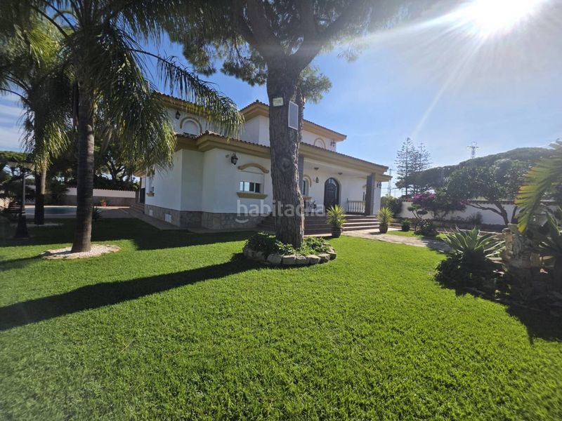 Foto 72be4fab-51c8-4751-9294-2282a15964b8. Xalet amb aparcament piscina a Las Lagunas - Campano Chiclana de la Frontera