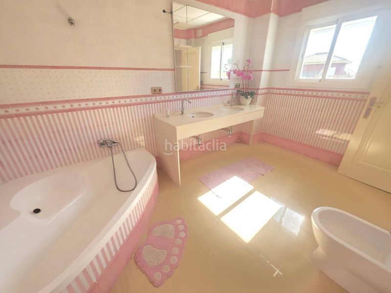 Foto 7d3a7092-98b6-4461-840a-9c04c097cce0. Xalet amb aparcament piscina a Las Lagunas - Campano Chiclana de la Frontera