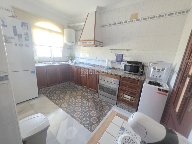 Foto dfcd5a4b-fc7e-4f9f-b9c6-135f9ee9a2ac. Casa amb aparcament a La Soledad Chiclana de la Frontera