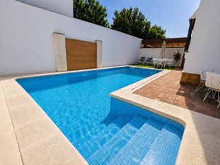 Casa aparellada a Núcleo urbano. Venta de chalet unifamiliar pareado en el zona campito  mayorazg