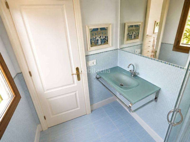 Foto d50dd431-a02e-4e7e-bc53-a18a82a275ab. Casa aparellada amb aparcament piscina a Núcleo urbano Chiclana de la Frontera