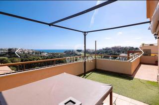 Miete Dachwohnung in Calle maria zambrano 2i. Impresionante ático dúplex en torrequebrada