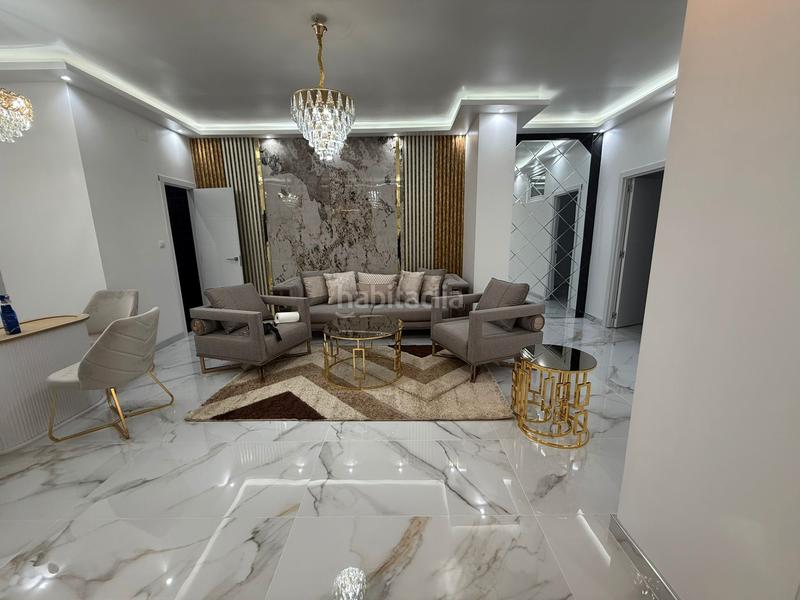 Foto 521d1133-4241-4385-a3db-bcd1ed30d2f5. Appartement in calle de la leala norte 4 in El Pinillo Torremolinos