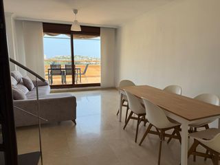 Rent Penthouse  Calle vela 12. Alquiler de ático dúplex en c/ vela
