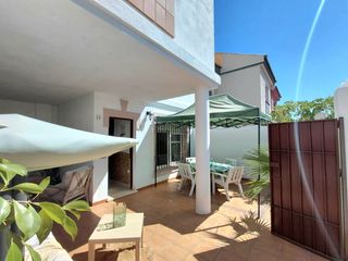 Semi detached house in Calle del maestro vert 33. Chalet adosado en venta en maestro vert