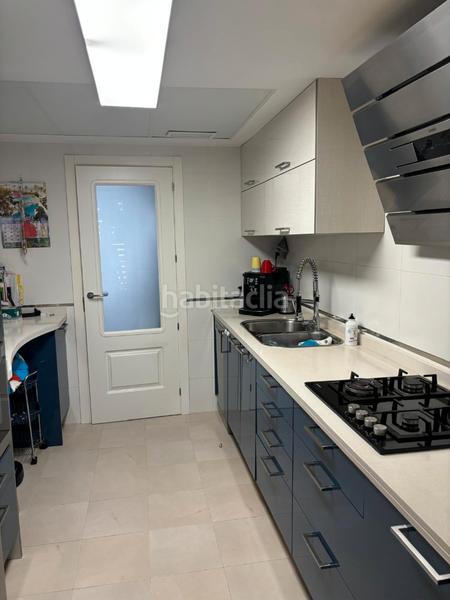 Foto 77da97d1-e13f-47f1-aebb-e56b738c9552. Ático en calle aneto 8 atico en venta en c/ aneto en Benalmádena