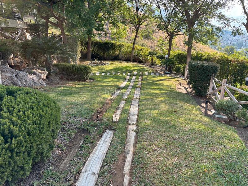 Foto c960b121-af41-401e-a7fa-735563874def. Ático en calle aneto 8 atico en venta en c/ aneto en Benalmádena