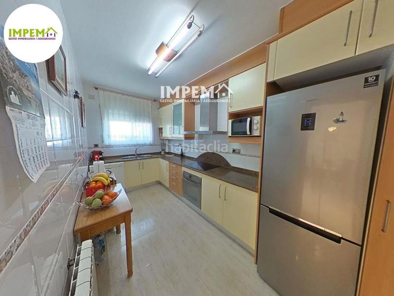 Foto 5b9ff58c-3838-49fa-b087-f6f9ad1888c8. Maison jumelée avec chauffage parking dans Masquefa