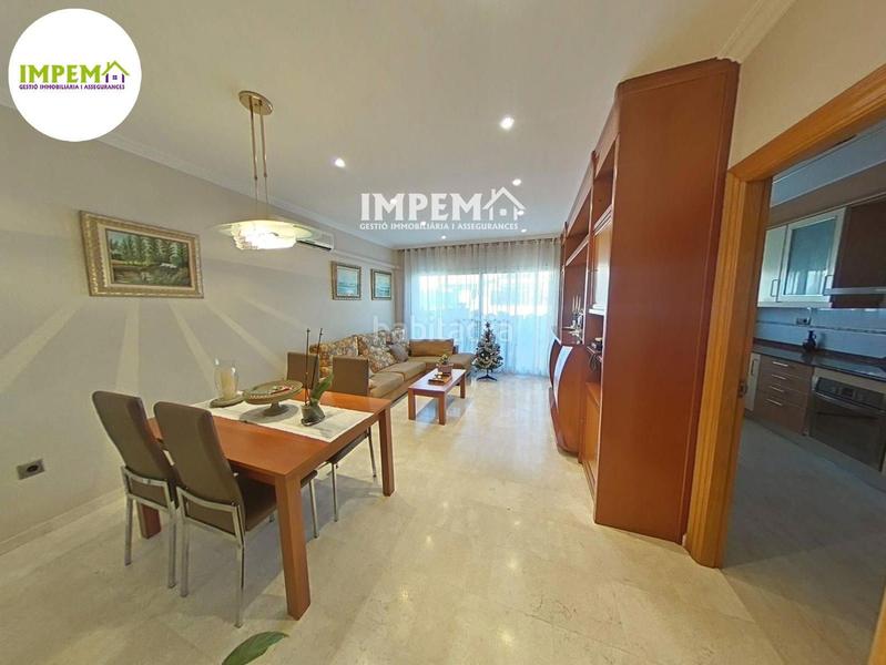 Foto a691a911-9aa4-4722-a659-bcef53a3c2aa. Maison jumelée avec chauffage parking dans Masquefa