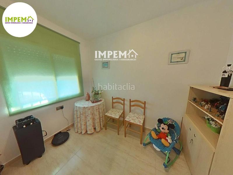 Foto ec9a132f-ebd6-45e1-93ff-1bc1a5334f5e. Maison jumelée avec chauffage parking dans Masquefa